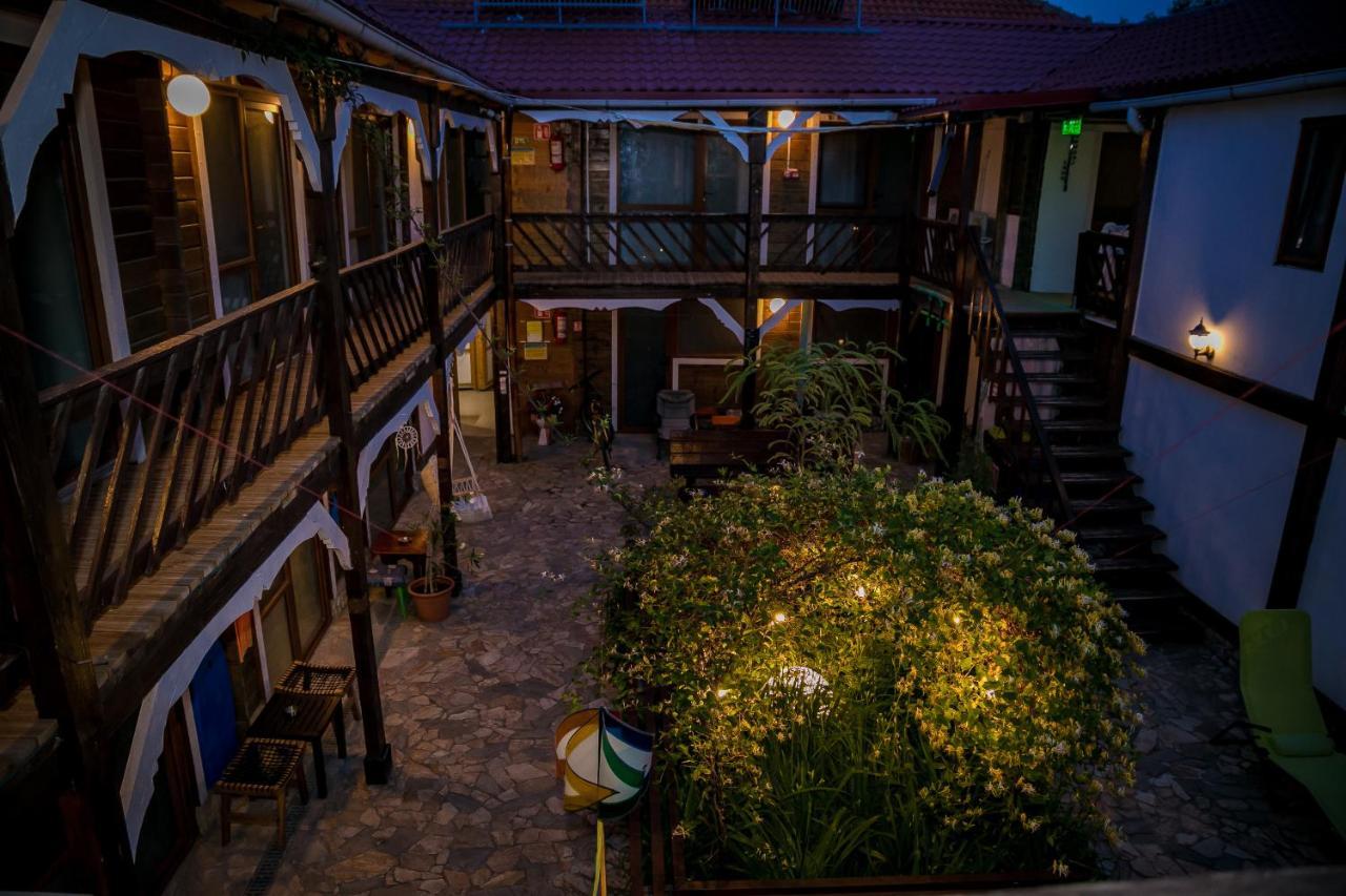Bazart Vama Veche Hostel ภายนอก รูปภาพ