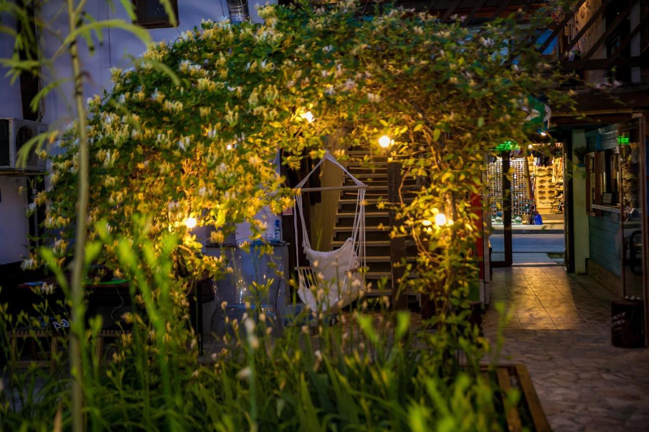 Bazart Vama Veche Hostel ภายนอก รูปภาพ
