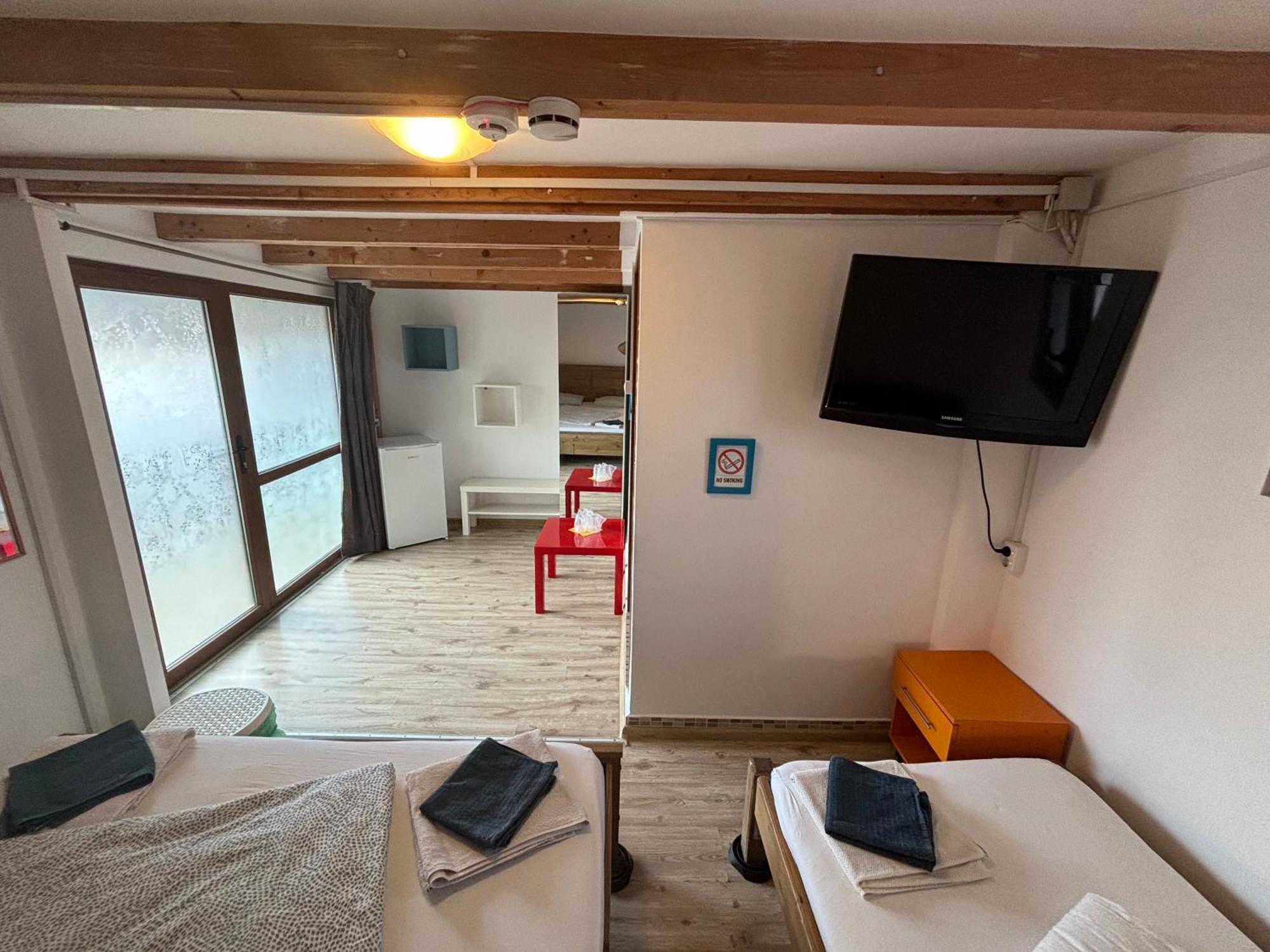 Bazart Vama Veche Hostel ภายนอก รูปภาพ