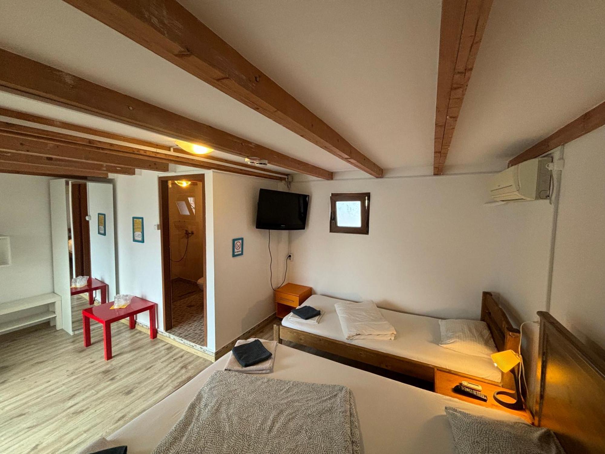 Bazart Vama Veche Hostel ภายนอก รูปภาพ